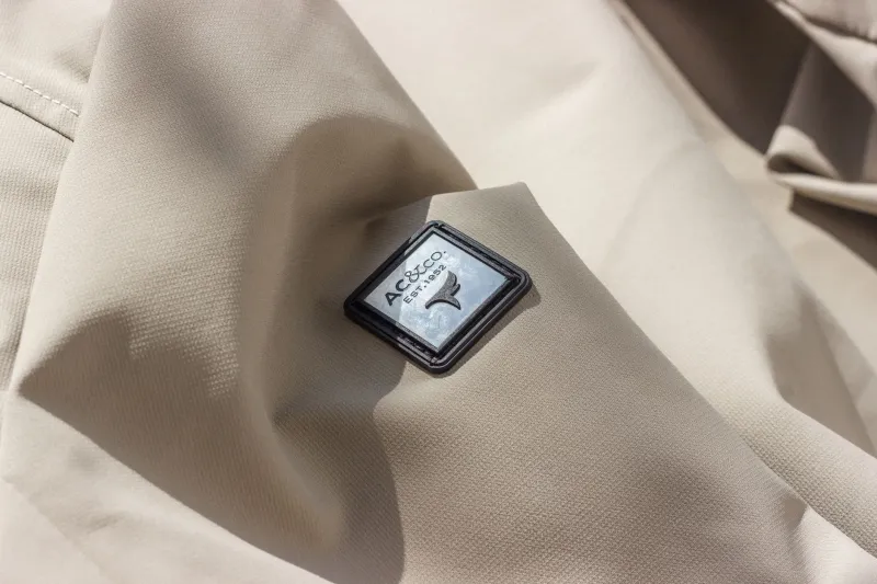 The Tag That Wouldn't Behave: Inside the Quiet War Between Clothing Labels and the People Who Hate Them